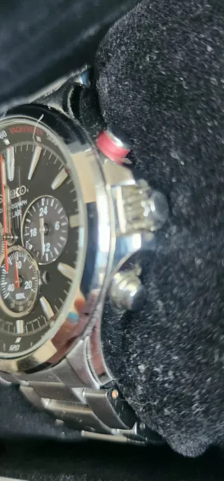 Reloj Seiko Cronógrafo Solar Negro 100m