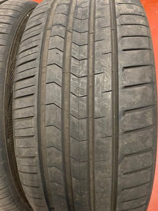 Pareja neumáticos 225/40/18 92Y