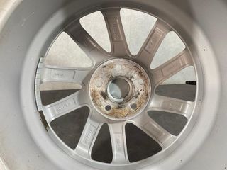 Llantas Ford Volvo 17"