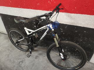 Bicicleta Specialized MTB XL 12 marce. Come nuova