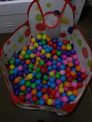 Piscina de Bolas Infantil con Canasta