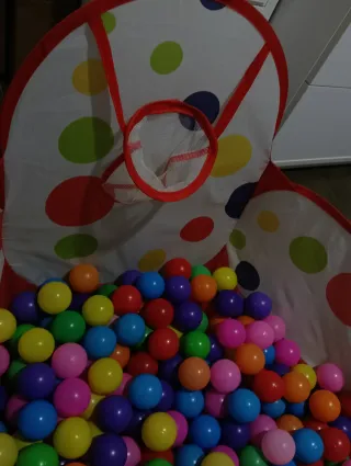 Piscina de Bolas Infantil con Canasta