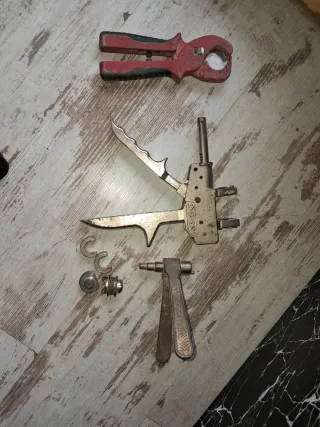 Herramientas fontanería Saper maquina de casquillo