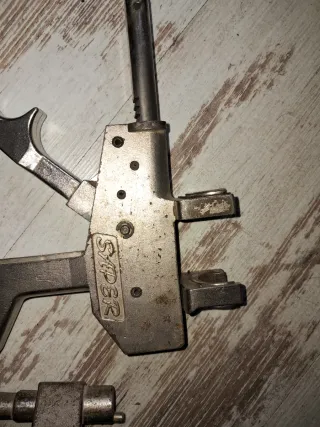 Herramientas fontanería Saper maquina de casquillo