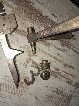 Herramientas fontanería Saper maquina de casquillo