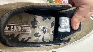 Converse verdes con estrella rosa