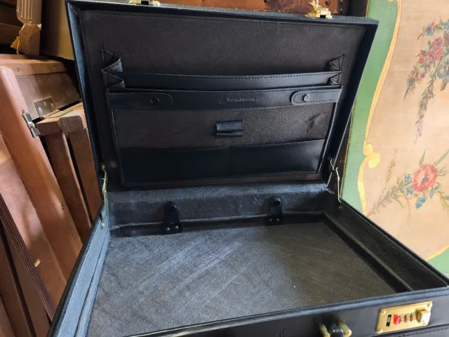 Valigetta Executive Pierre Cardin Nero e Oro