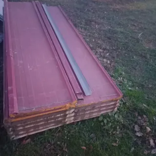 Panel Sándwich Cubierta Rojo