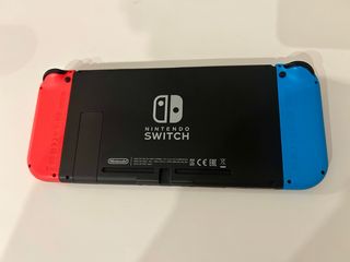 Nintendo Switch + 3 juegos + funda