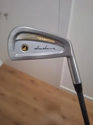 Hierro 2 Honma Grafito STIFF