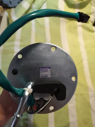 Pompa benzina Kawasaki ZX6R