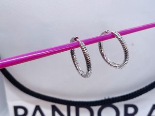 Pendientes Aro Pandora Charm Plata