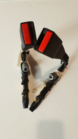 Hebilla con pretensores bmw X5 e70 (2009) izq,der