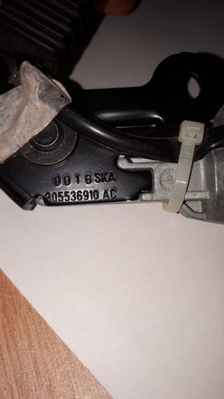 Hebilla con pretensores bmw X5 e70 (2009) izq,der