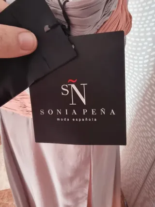 Vestido largo seda vaporoso de Sonia Peña