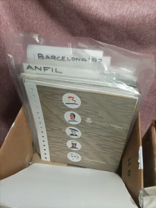 Stock profesional de documentos filatélicos