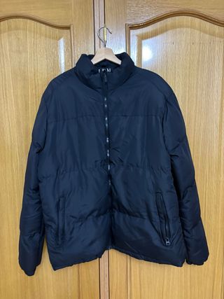 Abrigo acolchado negro