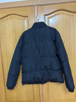 Abrigo acolchado negro