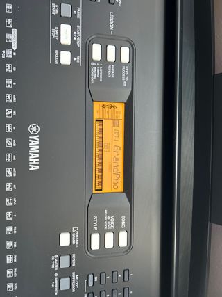 Teclado Yamaha PSR-E363