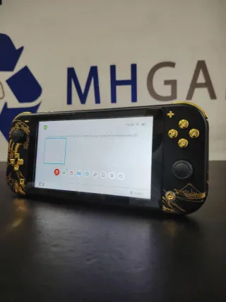 Nintendo Switch Lite 32GB Negra y Dorada