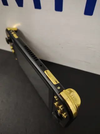 Nintendo Switch Lite 32GB Negra y Dorada