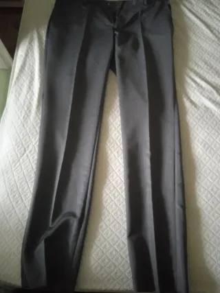 Giacca grigia taglia 48 Pantaloni grigi taglia 42