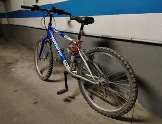 Bicicleta Montaña TOPTROTTER Azul/Negra