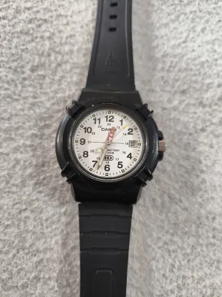 Reloj Casio Blanco y Negro