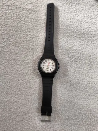 Reloj Casio Blanco y Negro