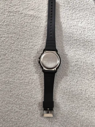 Reloj Casio Blanco y Negro