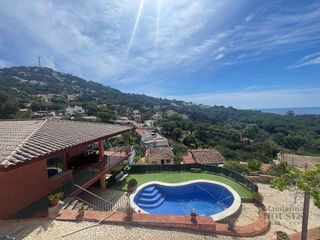 Chalet en venta en Roca Grossa - Serra Brava en Lloret de Mar