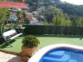 Chalet en venta en Roca Grossa - Serra Brava en Lloret de Mar