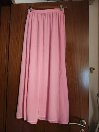 Falda larga rosa