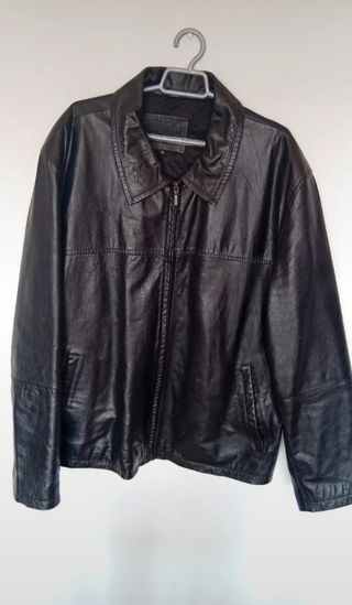 Chaqueta de cuero negra