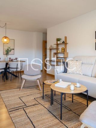 Piso en alquiler en Pacífico en Madrid