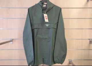 Chubasquero verde talla 50