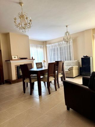 Chalet en venta en Ctra de Sevilla - Ronda sur en Badajoz