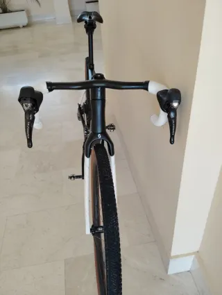 Bicicleta Gravel Scott Addict Réplica