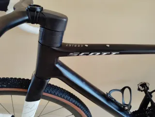 Bicicleta Gravel Scott Addict Réplica