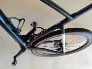 Bicicleta Gravel Scott Addict Réplica