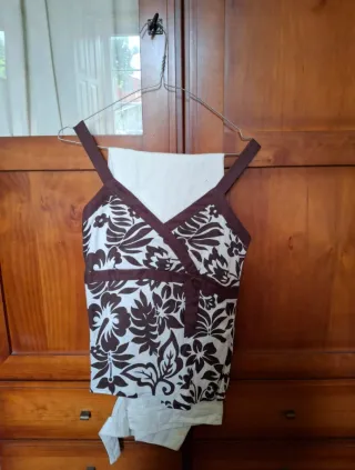 Conjunto blusa estampada y pantalón