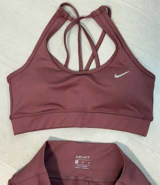Conjunto deportivo Nike Pro rosa. Tallas-m