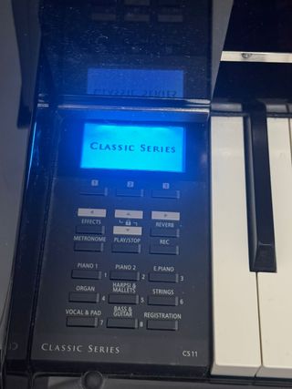 Piano digital Kawai CS11 + banqueta + cascos