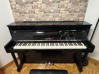 Piano digital Kawai CS11 + banqueta + cascos