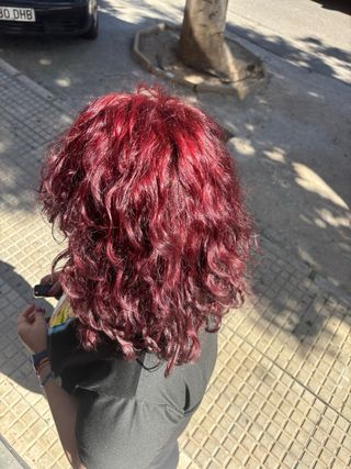 peluquera, maquilladora, esteticista a domicilio