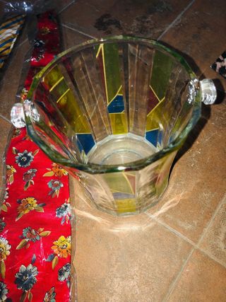 Brocca con 2 cravatte