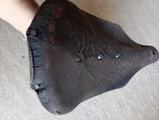 Sillín de cuero bicicleta antigua