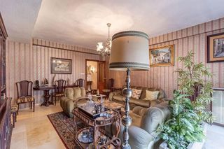 Piso en venta en Camino de Ronda - Rosaleda en Granada