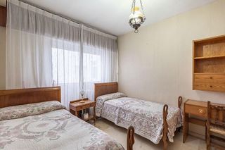 Piso en venta en Camino de Ronda - Rosaleda en Granada