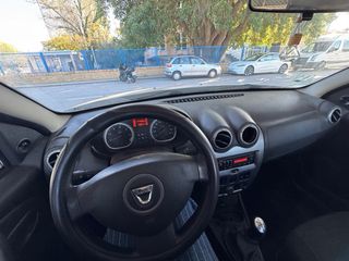 Dacia Duster 2011